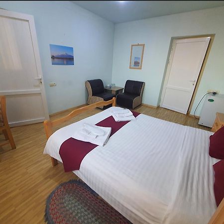 Kesabella Touristic House Bed & Breakfast P'arak'ar Eksteriør bilde