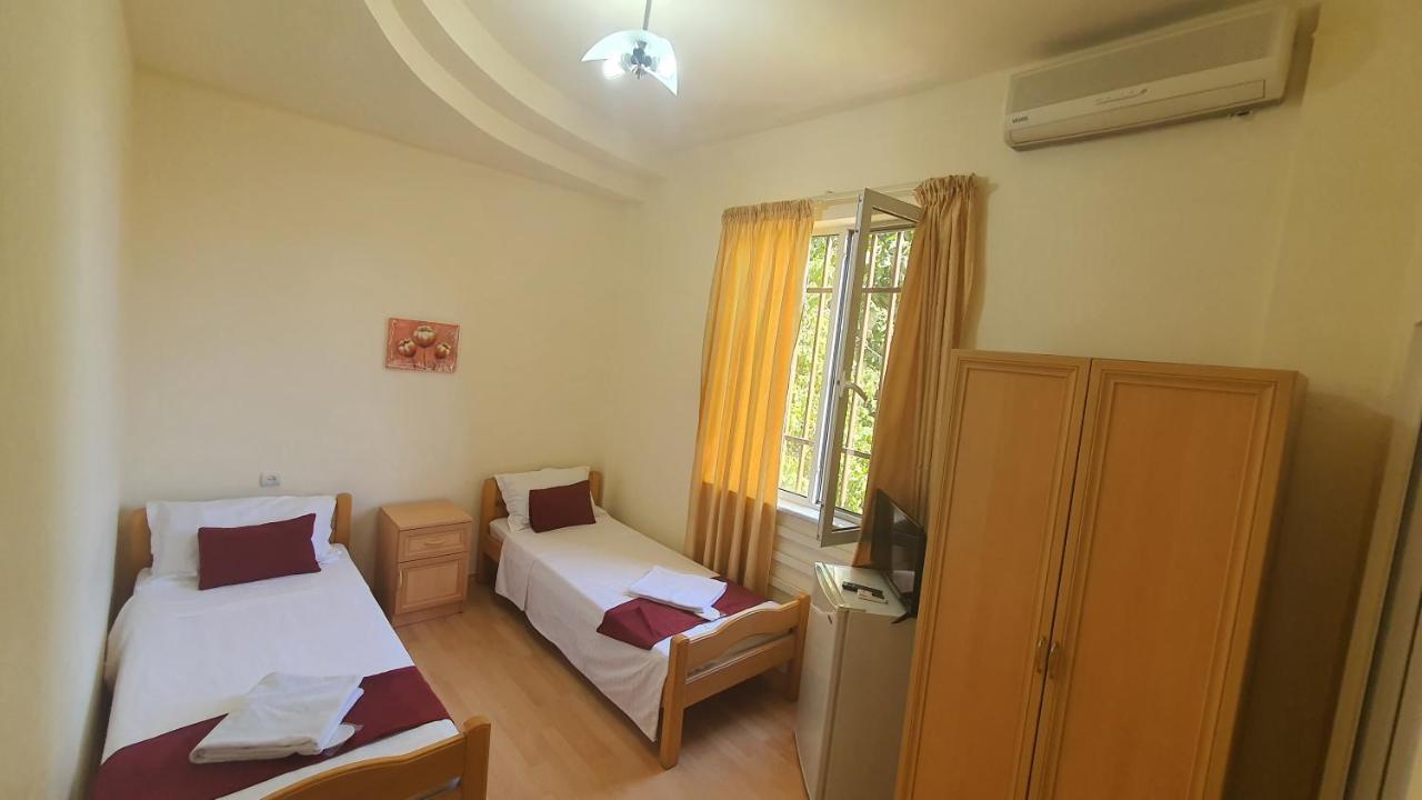 Kesabella Touristic House Bed & Breakfast P'arak'ar Eksteriør bilde